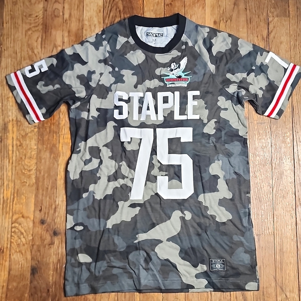 NWT! Staple Pigeon Green Brown White Red Camouflage 75 Graphic Short Sleeve Tee